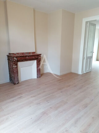  Appartement à louer 2 pièces 48 m²