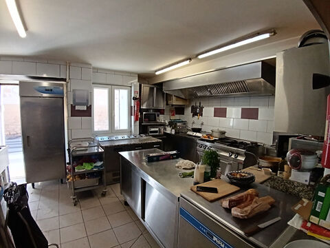   Restaurant 80 couverts emplacement privilégié et enseigne de renom. 