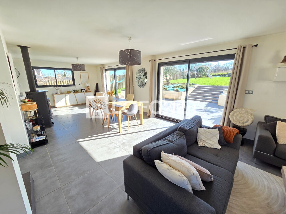 Vente Maison Maison Pluguffan 7 pièce(s) 162 m2 Pluguffan