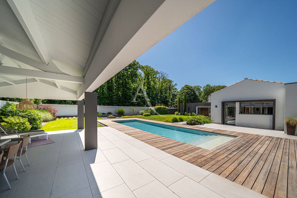 Maison 6 pièces 190 m² · à Challans · 190 m² · 990 000 €