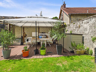  Maison  vendre 9 pices 246 m