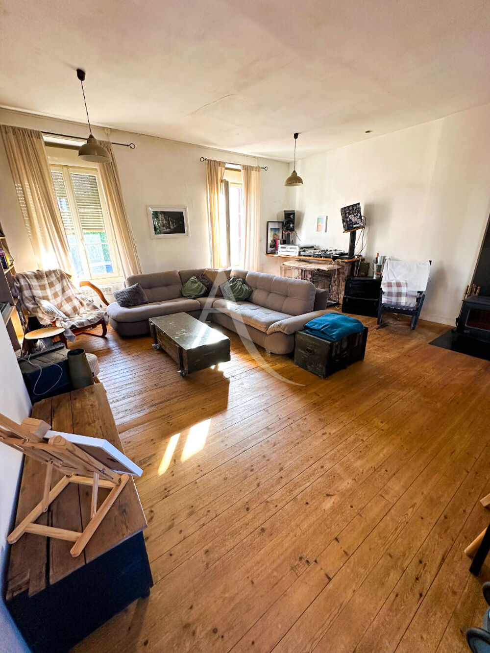 Maison à vendre en plein centre d'Apremont avec jardin et vue château