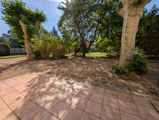 Vente Maison NEUVILLE CENTRE : MAISONS DE 230 M² SUR TERRAIN DE 970 M² Neuville sur saone