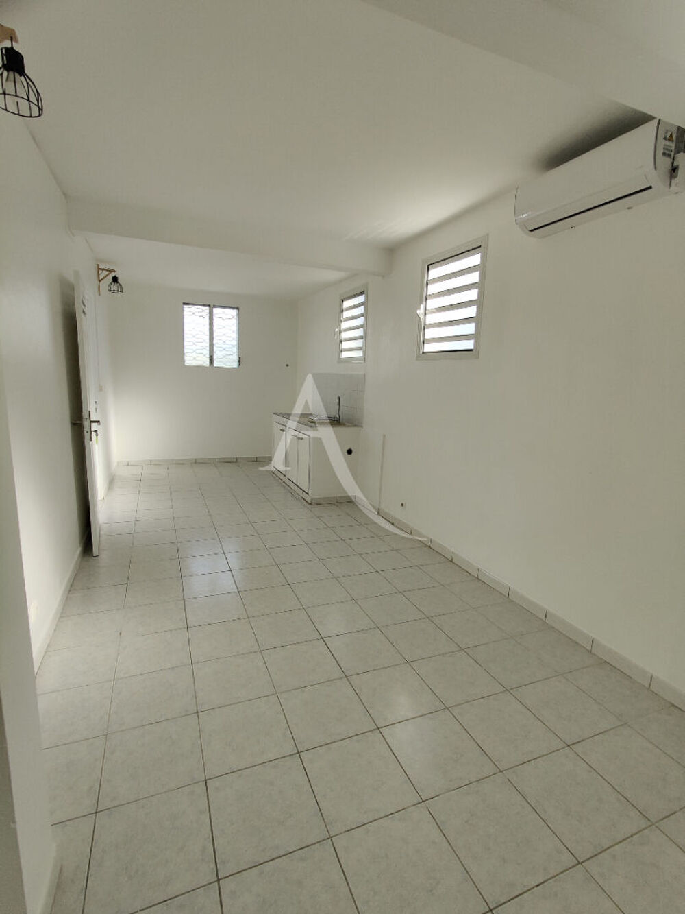 Location Appartement Appartement Le Robert 1 pièce 24.42 m2 avec terrasse couvert de 30m2 Le robert