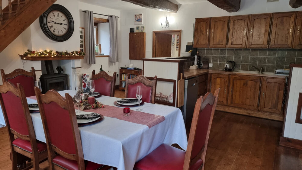 Vente Maison CÔTES-D'ARMOR, Merleac, Maison indépendante, impeccable, 4/5 chambres (années 1800), vendue partiellement meublé Merleac