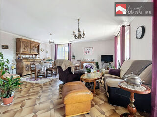 Vente Maison Maison avec fort potentiel, au calme, 3 chambres + dépendances Lugny