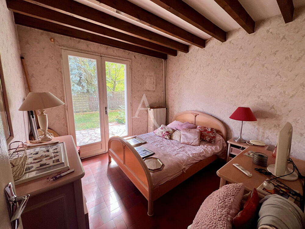 Maison LE CHATELET EN BRIE 6 Pièces 118 m²