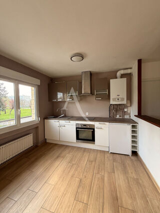  Appartement à louer 3 pièces 56 m²