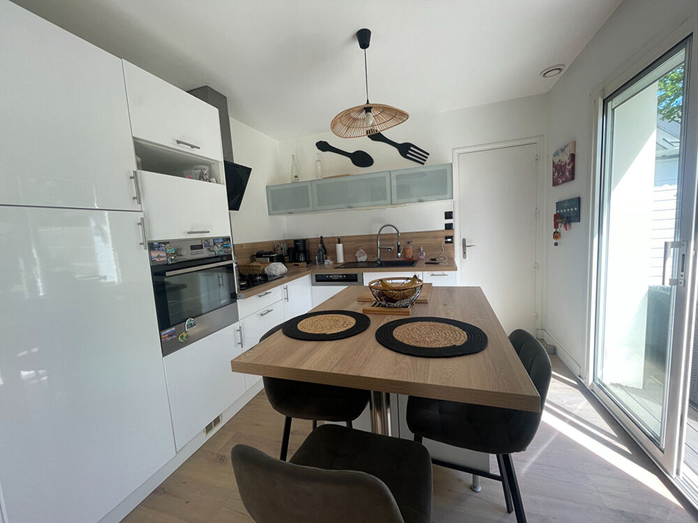 Vente Maison A vendre à Vannes maison avec 5 chambres secteur recherché Vannes
