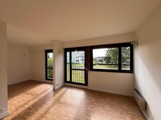  Appartement à louer 4 pièces 91 m²