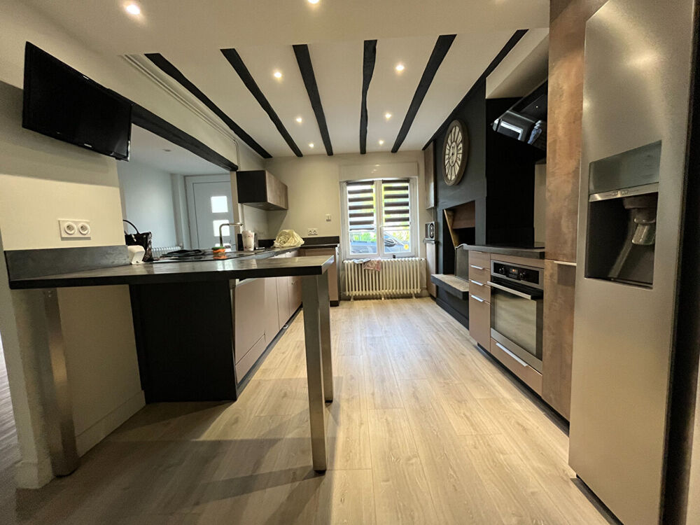 Maison 5 pièces 123 m² · à Saint Antoine du Rocher · 123 m² · 304 000 €