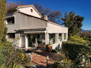  Maison � vendre 9 pi�ces 205 m�