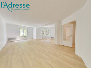  Appartement à louer 3 pièces 74 m²