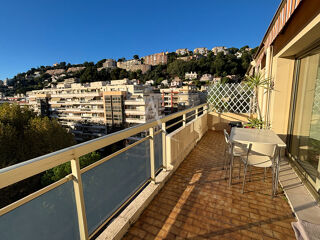  Appartement à louer 3 pièces 72 m²