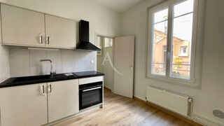  Appartement à louer 3 pièces 79 m²