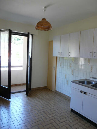  Appartement à louer 2 pièces 28 m²