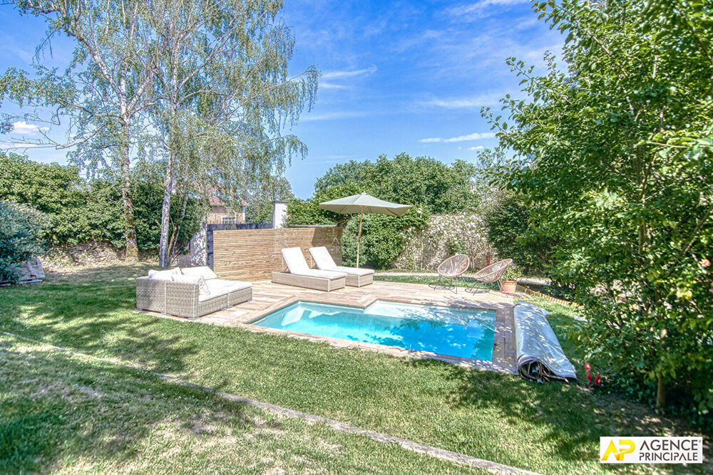 Vente Maison La Celle Saint-Cloud Les Gressets  Maison 9 pièces 219m² habitables (310m² au sol ) sur parcelle de 680 m² avec garage et piscin La celle saint cloud