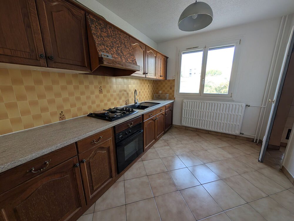 Vente Appartement SAINT PRIEST CENTRE : T4 DE 77 m2 + CAVE + PARKING Saint priest