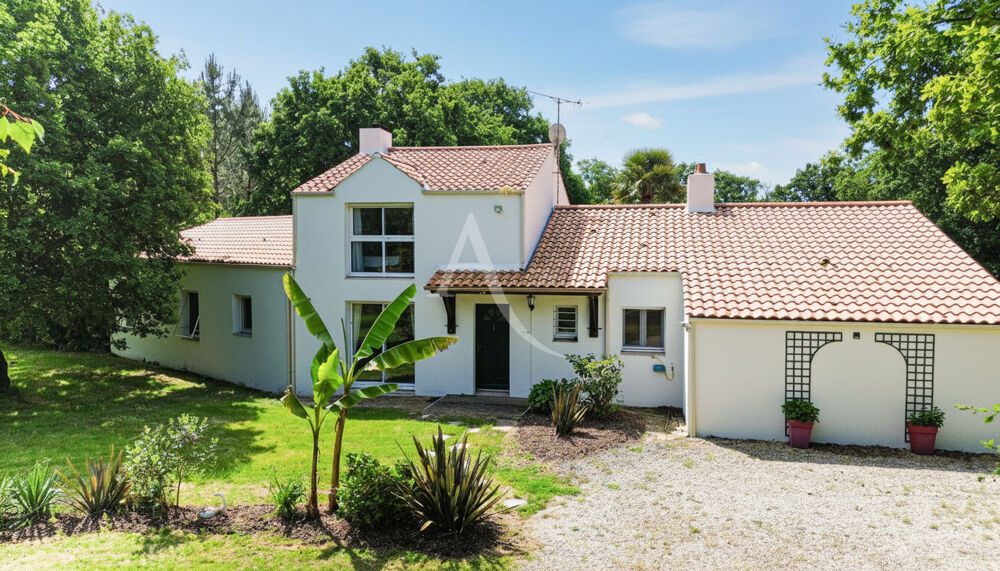 Propriété Le Fenouiller 190m² + dependance