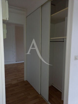  Appartement à louer 2 pièces 42 m²