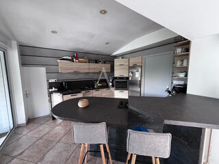  Villa � vendre 7 pi�ces 