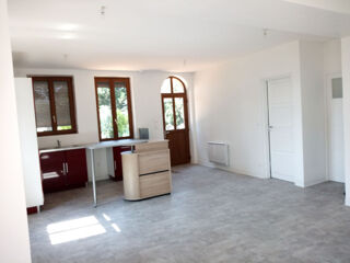  Appartement à louer 3 pièces 64 m²