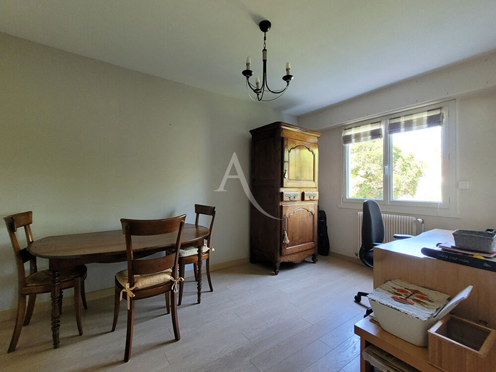 Vente Appartement LA ROCHELLE - Quartier La Genette | Appartement T4 avec balcon, ascenseur, stationnement et grenier La rochelle