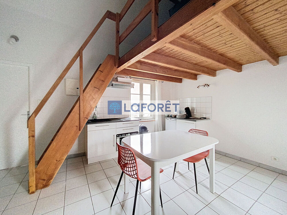 Location Appartement Studio meublé centre ville proche école d'infirmière Neufchateau