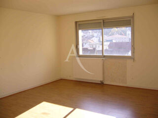  Appartement à louer 2 pièces 67 m²