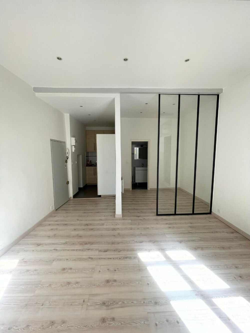 Location Appartement Appartement Aix En Provence  1 pièce(s) 30.32 m2 Aix en provence