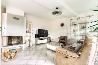  Maison  vendre 6 pices 210 m