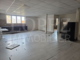  Immeuble à vendre 300 m²