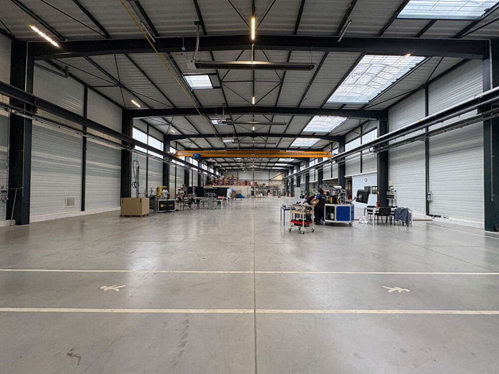  Entrepôt / local industriel à Saint Etienne Du Rouvray de 3 240 m2 Saint etienne du rouvray