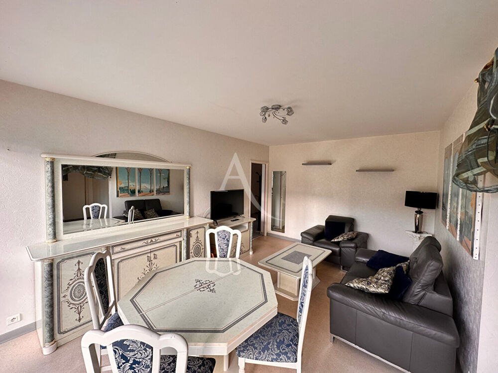 Location Appartement Appartement meublé La Roche Sur Yon 4 pièce(s) 79.84 m2 La roche sur yon