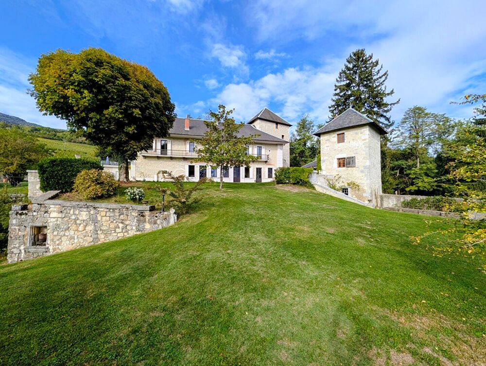 Propriété historique avec domaine viticole et vue panoramique