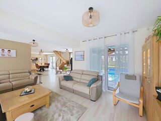  Maison  vendre 6 pices 180 m