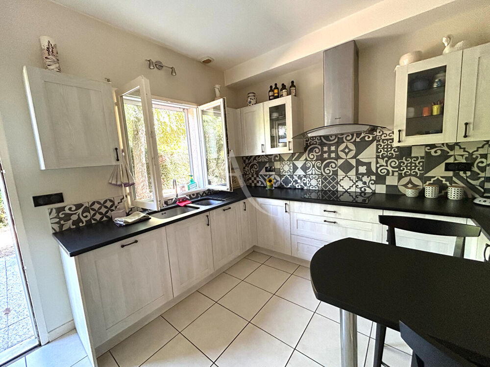 Vente Maison SOISSONS CENTRE  7 pièce(s) 150.55 m2 Soissons