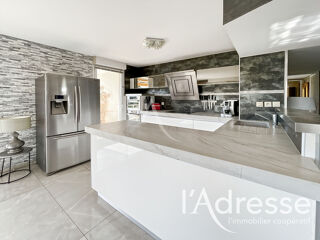  Appartement  vendre 4 pices 80 m