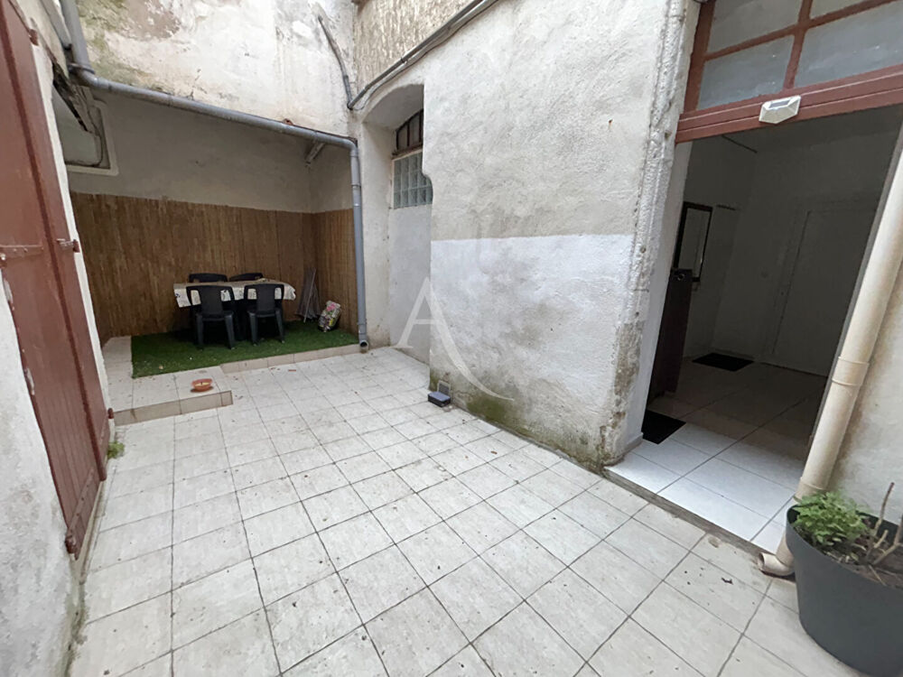 Location Appartement À LOUER - T2 MEUBLÉ AVEC COUR PRIVATIVE - CENTRE-VILLE DE NARBONNE Narbonne