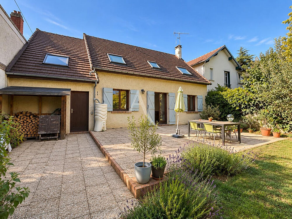 Vente Maison Maison Chatou 8 pièce(s) 140 m2 sur 538m² de terrain Chatou