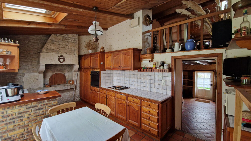 Vente Maison Maison  en pierre Cherveux 5 pi�ces 126 m� Cherveux