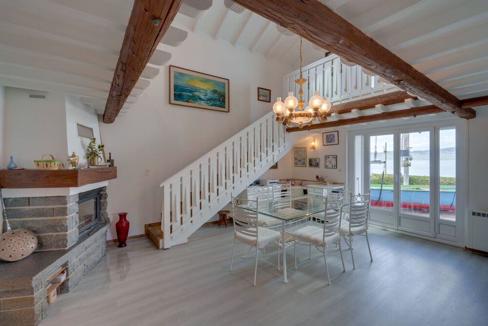 Propriété pieds dans l'eau Saint Gingolph 6 pièces 134.31 m²