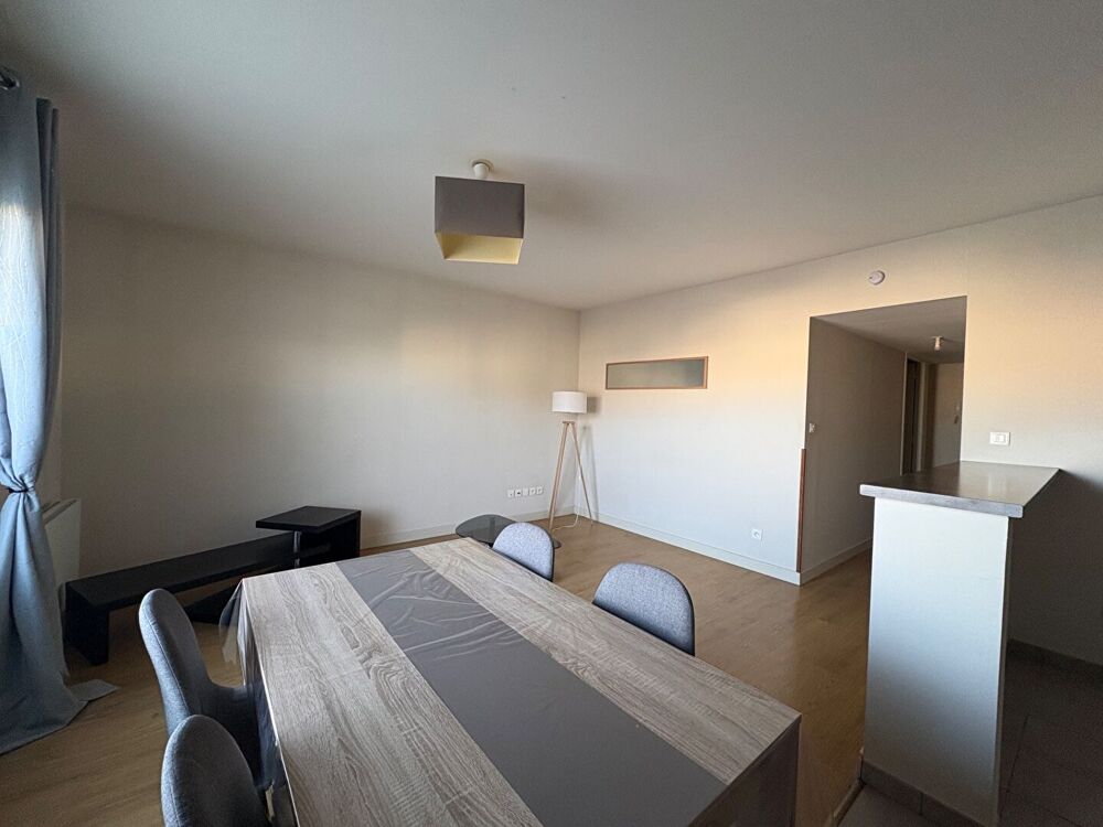 Location Appartement Appartement T2 meublé quartier Maubec Montélimar