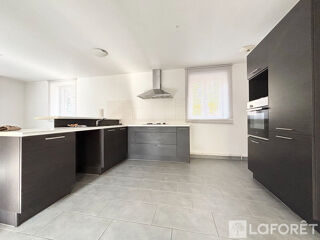  Appartement � louer 4 pi�ces 101 m�