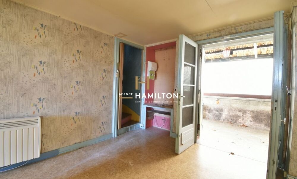 BELLE MAISON EN PIERRE A RENOVER - VUE DOMINANTE SUR LA VALLEE CORDAISE