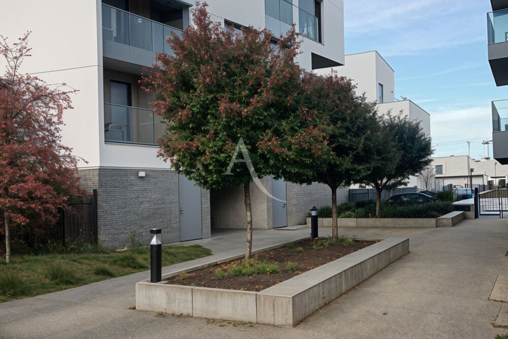 OPPORTUNITÉ À SAISIR - STUDIO RÉCENT À Bussy-Saint-Georges
