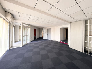  Immeuble à vendre 11 pièces 356 m²