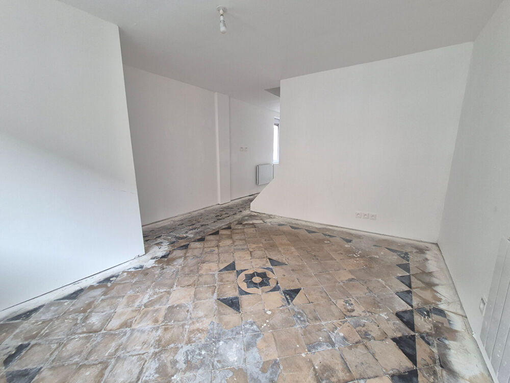 Maison semi-individuelle en Centre ville, proche commerces, gare et axes autoroutiers