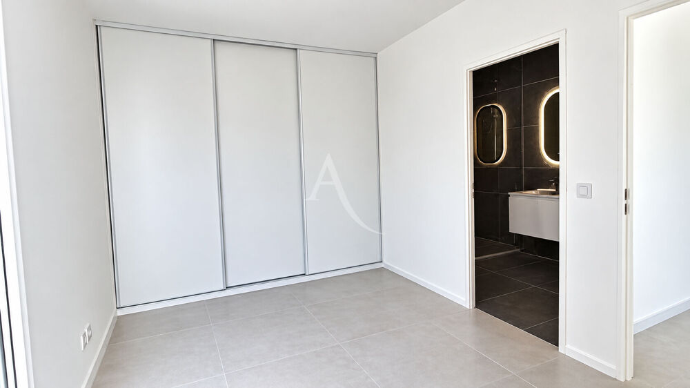Location Appartement Beau T2 rénové avec balcon et parking en sous-sol à Élancourt Elancourt