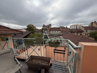  Appartement à louer 3 pièces 72 m²